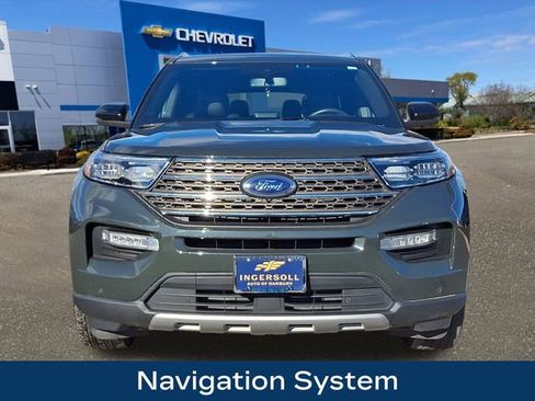 Used 2022 Ford Explorer King Ranch w/ Premium Technology Package image 3