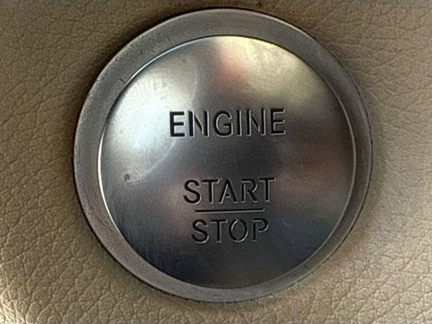 Used 2018 Mercedes-Benz GLS 450 4MATIC w/ Premium Package image 36