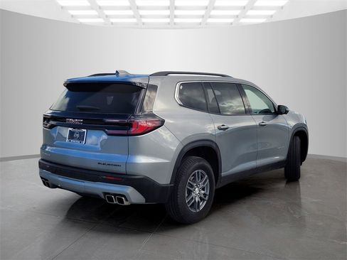 Used 2025 GMC Acadia Elevation image 4