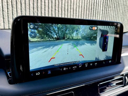 New 2025 Lincoln Aviator AWD w/ Jet Appearance Package image 31