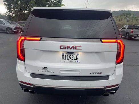 Used 2025 GMC Yukon XL AT4 Ultimate AWD/4WD image 3