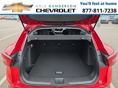 New 2026 Chevrolet Trax LT w/ Sunroof Package image 13