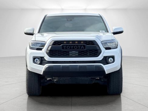 Used 2022 Toyota Tacoma TRD Off-Road image 8