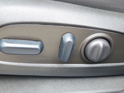 Used 2023 GMC Acadia Denali w/ Denali Ultimate Package image 23