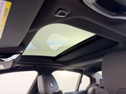 New 2026 BMW 530i image 14