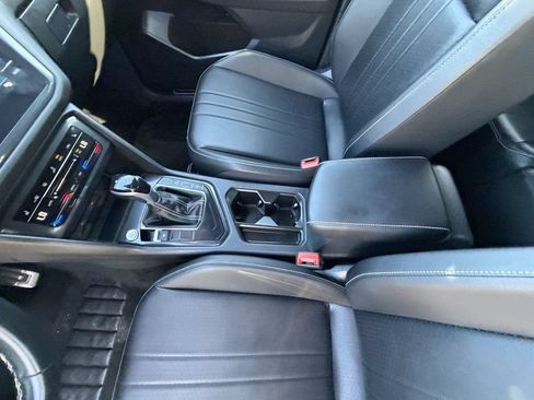 Used 2023 Volkswagen Tiguan SE R-Line FWD image 18