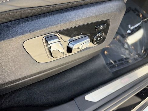 Used 2024 BMW X5 xDrive40i image 12