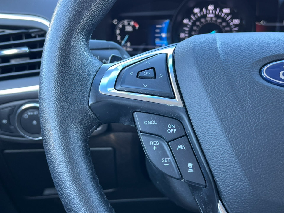 Used 2020 Ford Edge Titanium w/ Equipment Group 301A AWD/4WD image 20