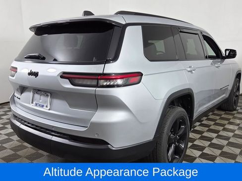 Used 2022 Jeep Grand Cherokee L Altitude image 8