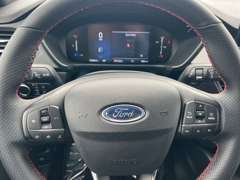 Used 2025 Ford Escape ST-Line AWD/4WD image 21
