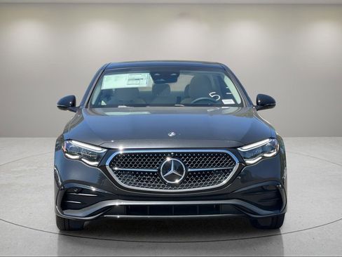 New 2025 Mercedes-Benz E 350 4MATIC Sedan image 9