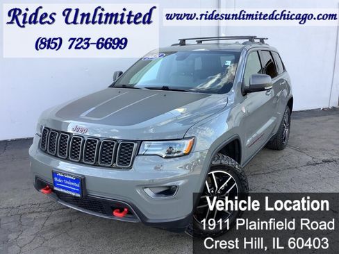 Used 2021 Jeep Grand Cherokee Trailhawk w/ Trailhawk Luxury Group AWD/4WD image 2