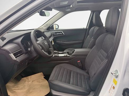 New 2026 Mitsubishi Outlander Trail Edition AWD/4WD image 12