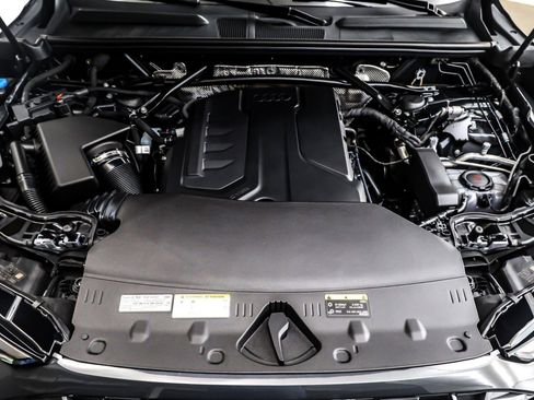 New 2025 Audi Q5 Premium image 11