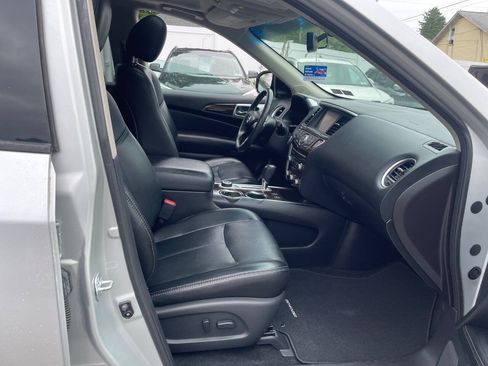 Used 2016 Nissan Pathfinder SL w/ SL Premium Package AWD/4WD image 30