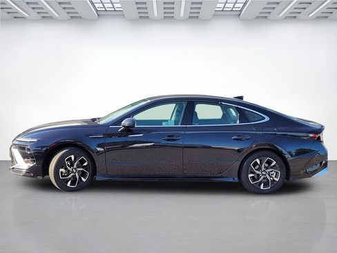 Certified 2025 Hyundai Sonata SEL AWD/4WD image 14