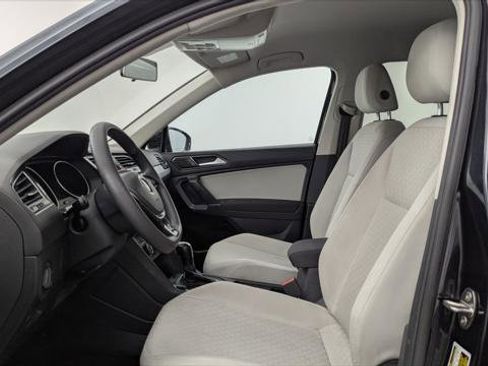 Used 2018 Volkswagen Tiguan S FWD image 13