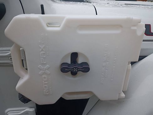 Used 2018 Jeep Wrangler Unlimited Rubicon AWD/4WD image 15