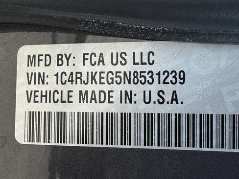 Used 2022 Jeep Grand Cherokee L Summit AWD/4WD image 39