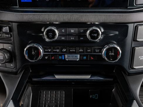 Used 2023 Ford F250 Platinum image 27