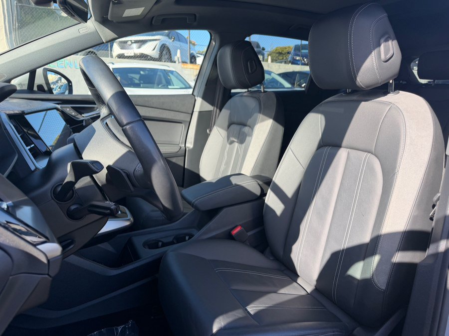 Used 2024 Audi Q4 e-tron Premium Plus w/ Premium Plus AWD/4WD image 20