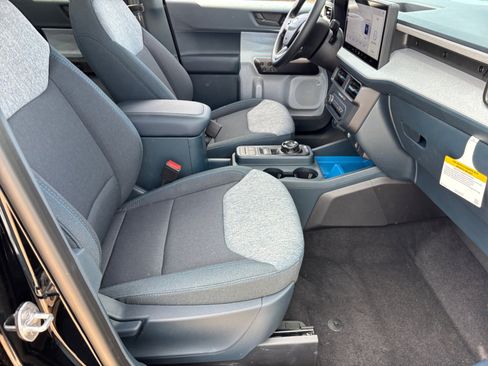 New 2026 Ford Maverick XLT image 19