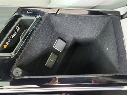 Used 2025 Cadillac Lyriq Luxury image 52