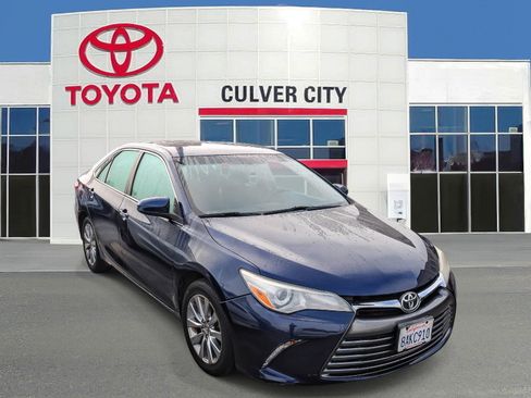 Used 2015 Toyota Camry XLE image 1