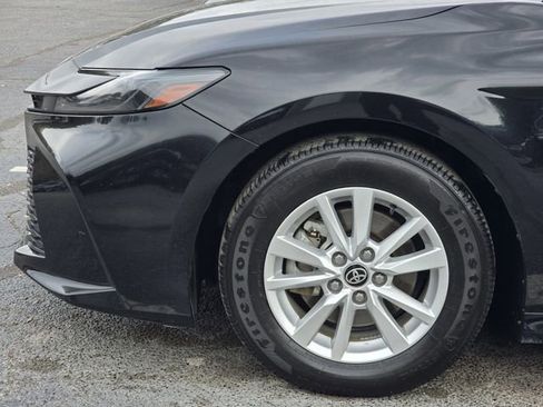 Certified 2025 Toyota Camry LE image 5