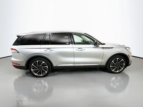 Used 2021 Lincoln Aviator Reserve w/ Equipment Group 202A AWD/4WD image 10