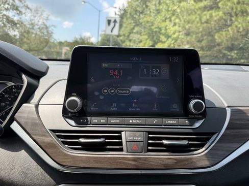 Used 2023 Nissan Altima 2.5 SV image 16