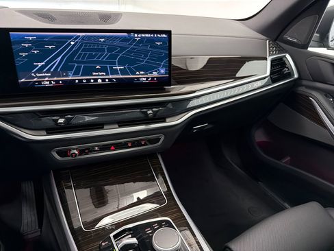 Used 2026 BMW X5 xDrive40i image 23