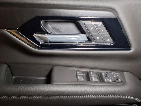 New 2026 GMC Yukon XL Denali w/ Advanced Technology Package AWD/4WD image 16
