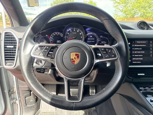 Used 2023 Porsche Cayenne S AWD/4WD image 14