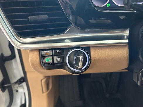Used 2018 Porsche Panamera w/ Premium Package Plus RWD image 44