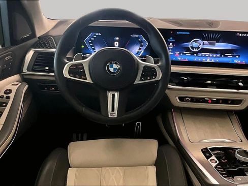 Used 2026 BMW X7 M60i AWD/4WD image 5