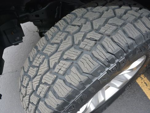 Used 2022 RAM 1500 Big Horn image 6