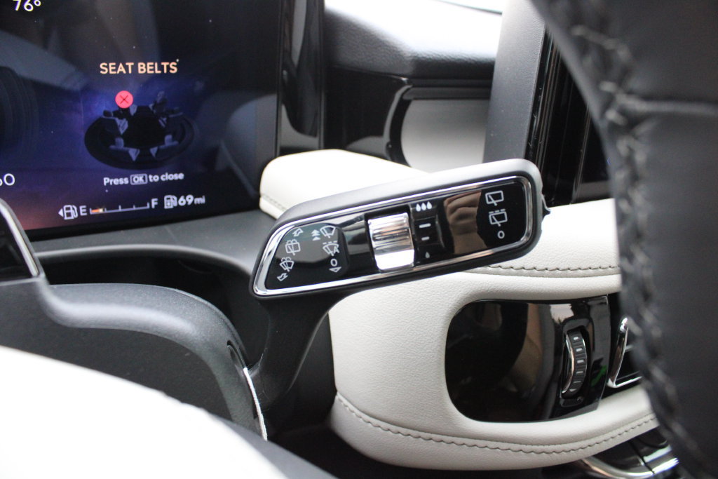 New 2027 Lincoln Aviator AWD image 14