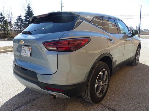 Used 2025 Chevrolet Blazer LT image 11