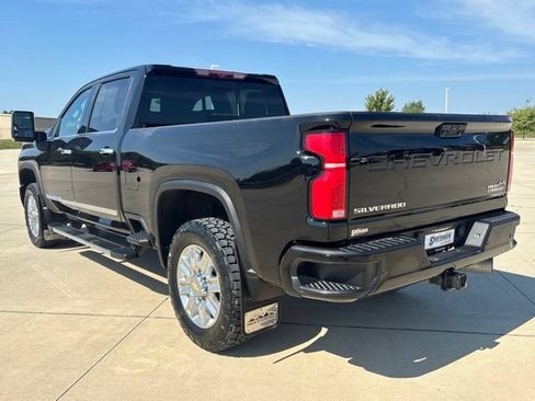 Used 2024 Chevrolet Silverado 2500 High Country w/ Technology Package AWD/4WD image 46
