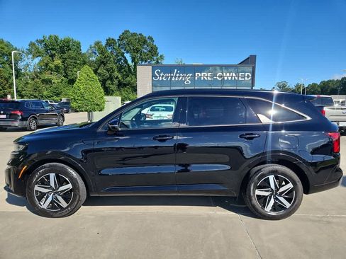 Certified 2023 Kia Sorento S FWD image 1