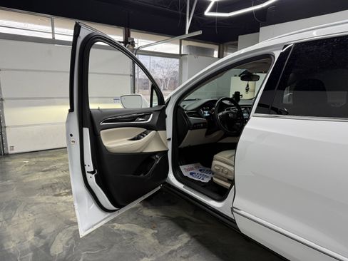 Used 2019 Buick Enclave Essence w/ Trailering Package, 5000 lbs. image 9