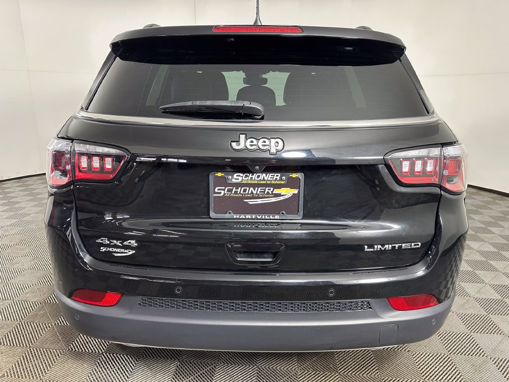 Used 2023 Jeep Compass Limited AWD/4WD image 3