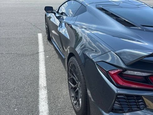 Used 2021 Chevrolet Corvette Stingray Coupe w/ Z51 Performance Package RWD image 3