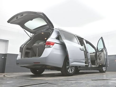 Used 2017 Honda Odyssey EX-L image 55