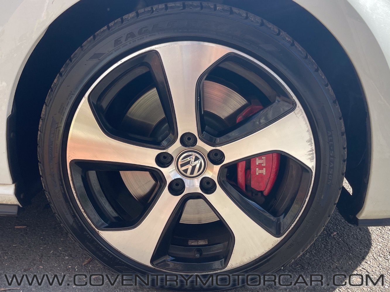 Used 2017 Volkswagen GTI SE FWD image 10