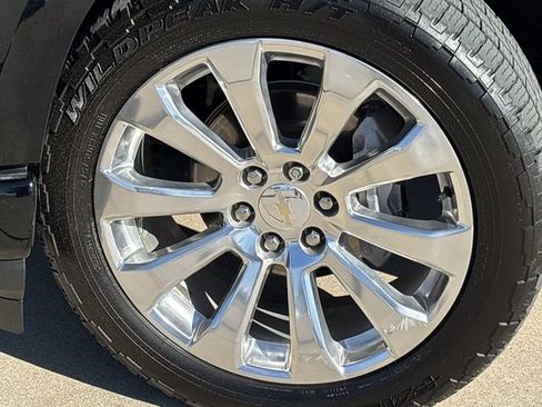 Used 2022 Chevrolet Silverado 1500 High Country w/ Technology Package image 34