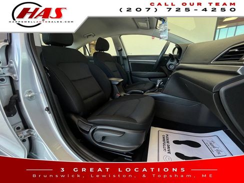 Used 2018 Hyundai Elantra SEL FWD image 11