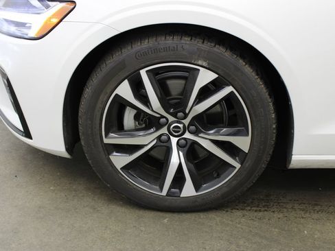 Certified 2024 Volvo S60 B5 Core FWD image 31