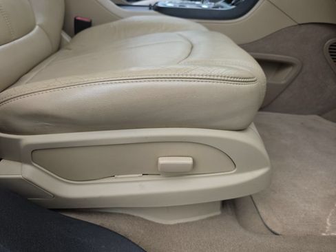 Used 2010 GMC Acadia SLT FWD image 22